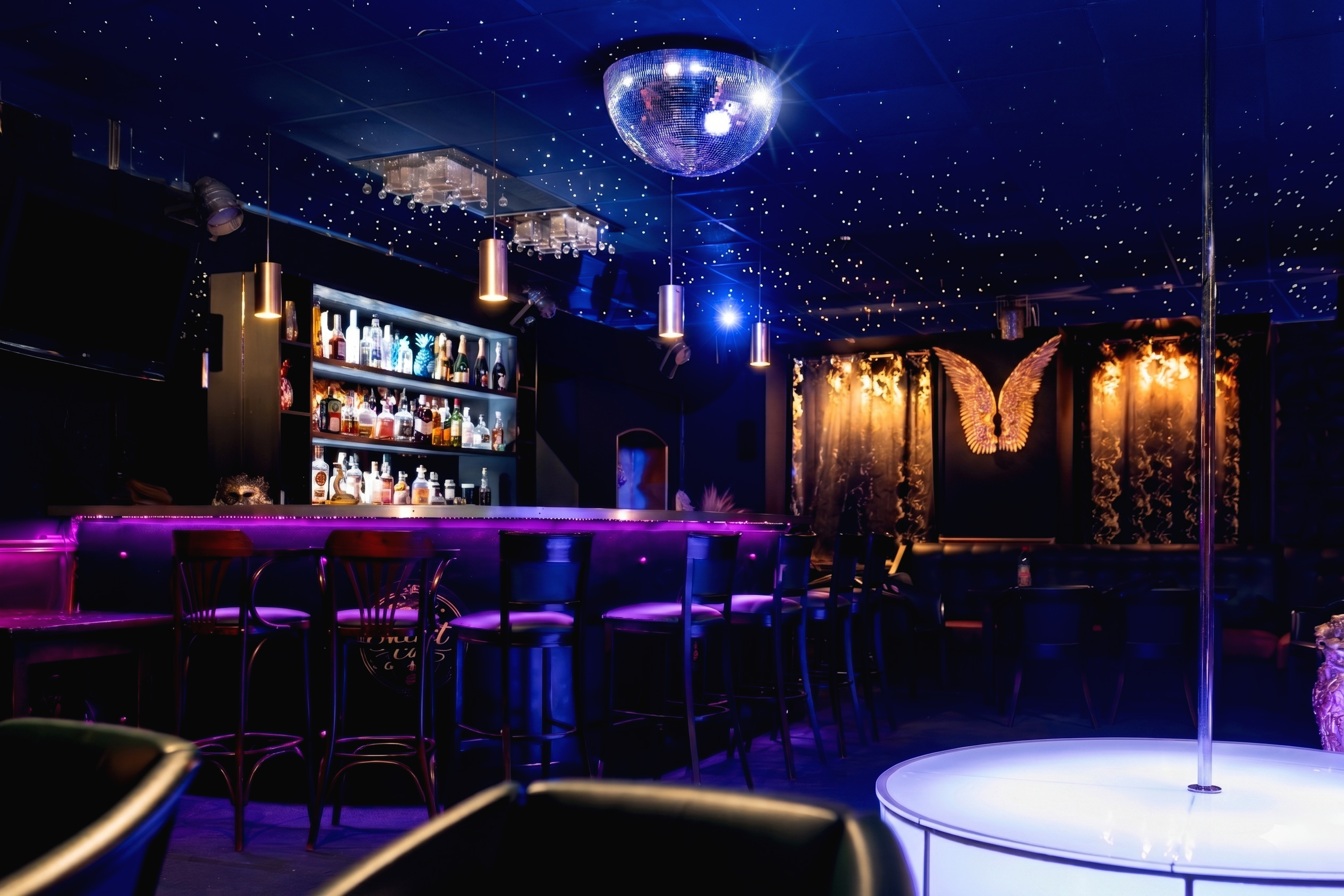 Bar i scena w Secret Club RzeszĂłw